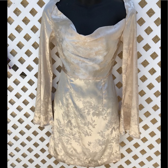 Princess Polly  floral satin dress long sleeves tan color size 0 - Picture 2 of 5